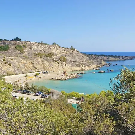 Caren Villa Paralimni