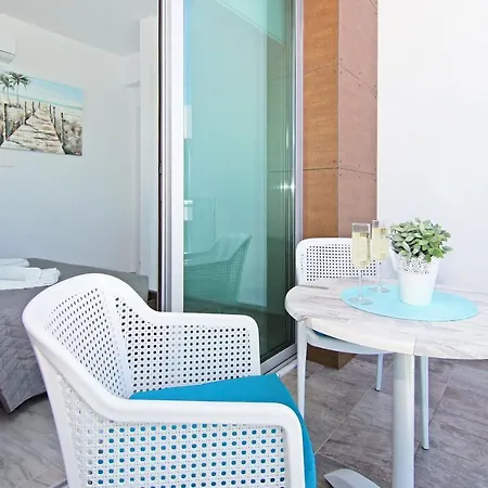 Vila Caren Paralimni